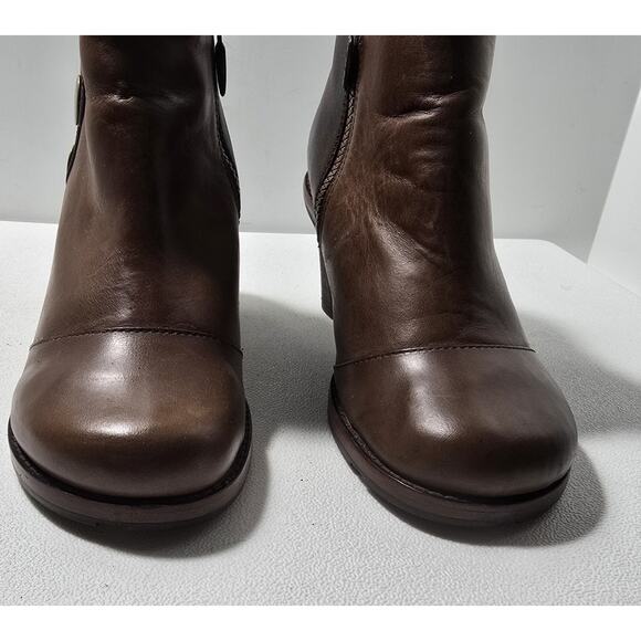 Timberland Irina Brigade Chelsea Ankle Boots Smooth/Nubuck Leather Zip Sz 8.5 - Picture 4 of 11